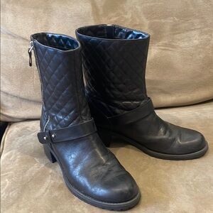 Halogen Quilted Black Leather Boots with Zipper 8M